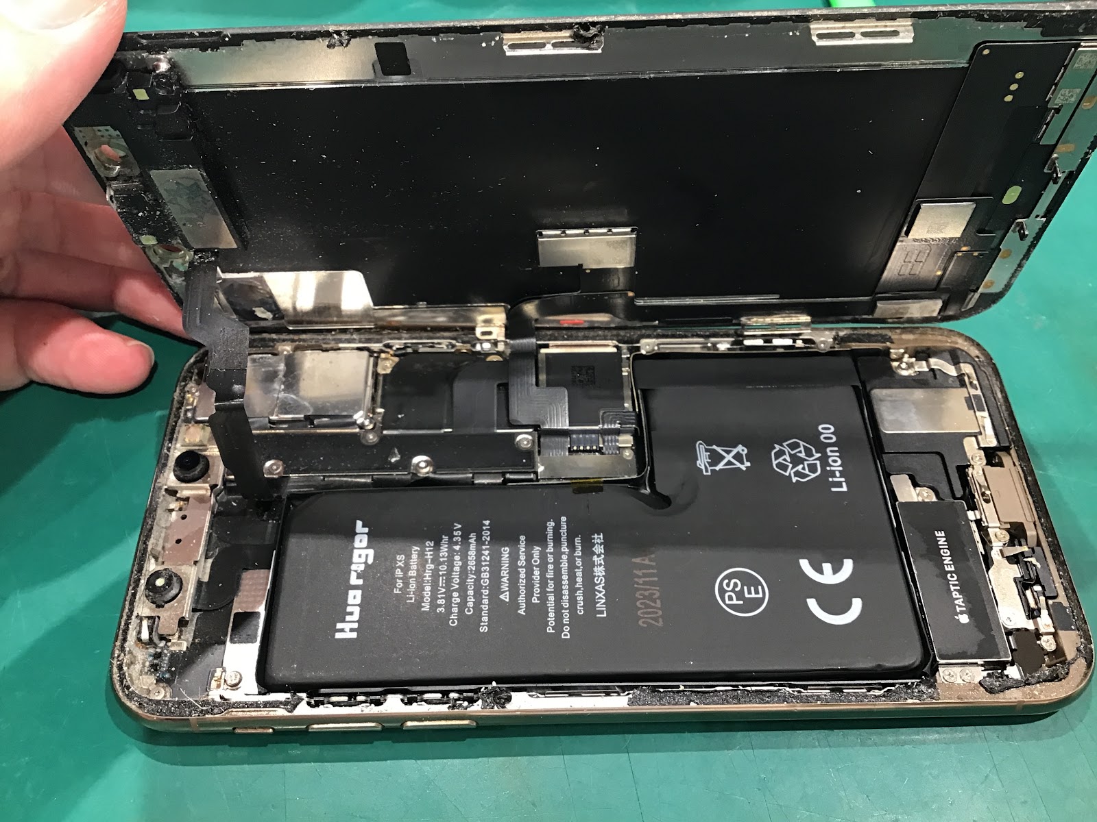 iPhoneXsの画面交換を承りました！【スマホ修理工房西八王子店】